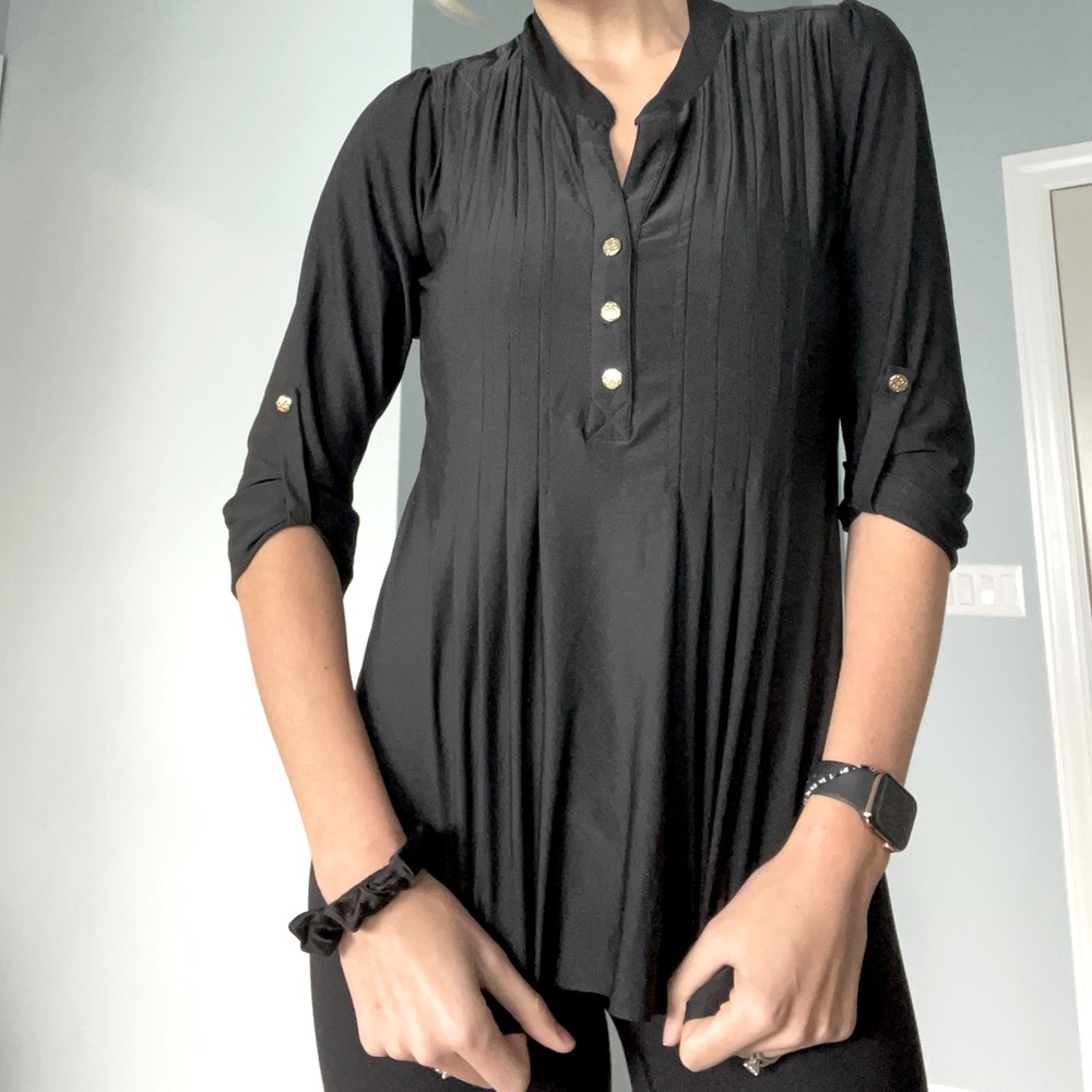 Black stretchy blouse